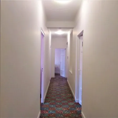 Chambre Privee Et Spacieuse Au Sein D'un Logement Partage - Central, Quartier Villebourbon - 3 Doubles - 2 Balcons - Places De Stationnements Gratuites - 5 Min A Pied Gare Et Hypercentre * Montauban