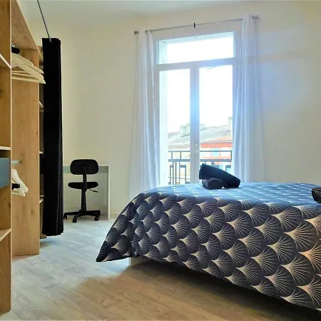 Chambre Privee Et Spacieuse Au Sein D'un Logement Partage - Central, Quartier Villebourbon - 3 Doubles - 2 Balcons - Places De Stationnements Gratuites - 5 Min A Pied Gare Et Hypercentre Apartment Montauban