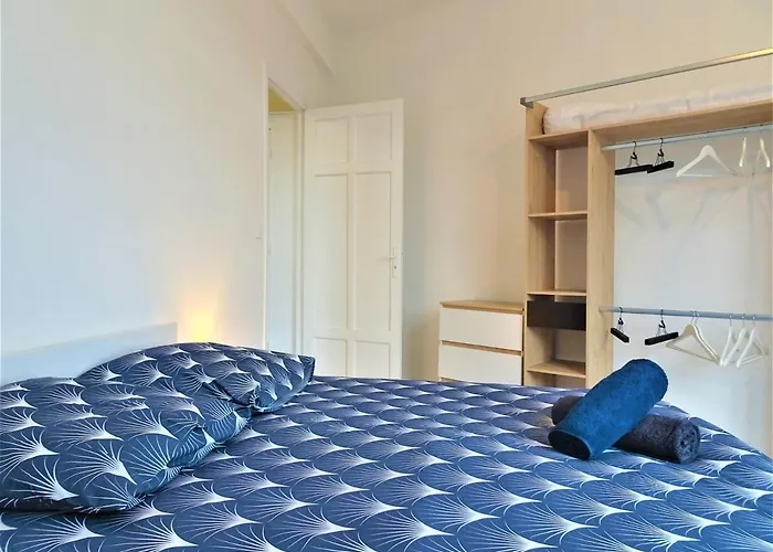 Chambre Privee Et Spacieuse Au Sein D'un Logement Partage - Central, Quartier Villebourbon - 3 Doubles - 2 Balcons - Places De Stationnements Gratuites - 5 Min A Pied Gare Et Hypercentre מונטובן