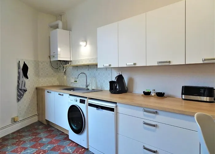 Chambre Privee Et Spacieuse Au Sein D'un Logement Partage - Central, Quartier Villebourbon - 3 Doubles - 2 Balcons - Places De Stationnements Gratuites - 5 Min A Pied Gare Et Hypercentre דירה מונטובן